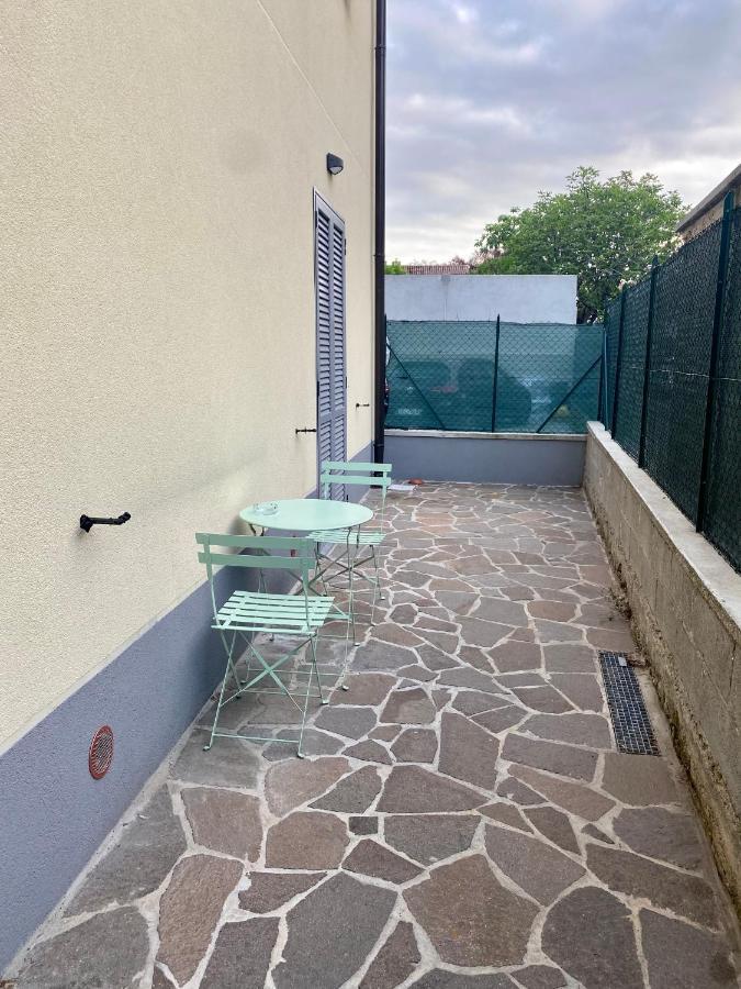 Lora Apartment,Free Private Parking, Self Check In,1 Como Zewnętrze zdjęcie