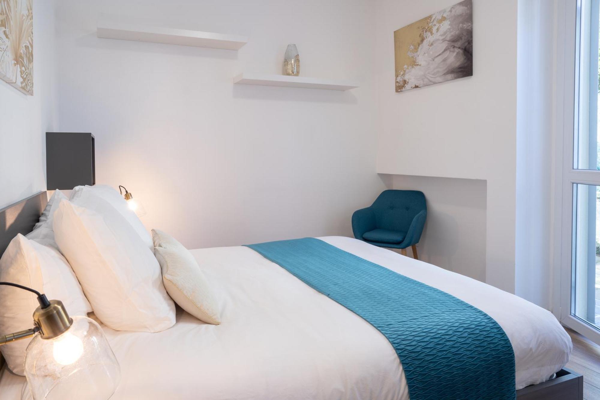 Lora Apartment,Free Private Parking, Self Check In,1 Como Zewnętrze zdjęcie